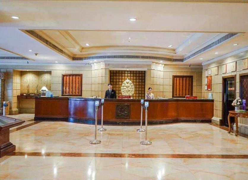 Front desk Photo