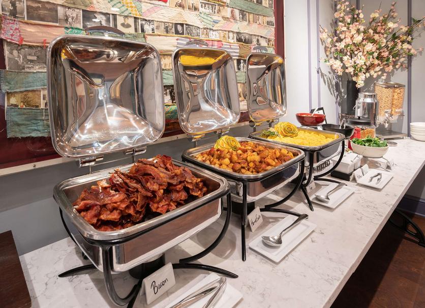 Buffet Photo
