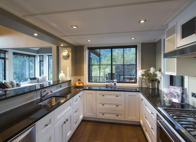 Kitchen Photo