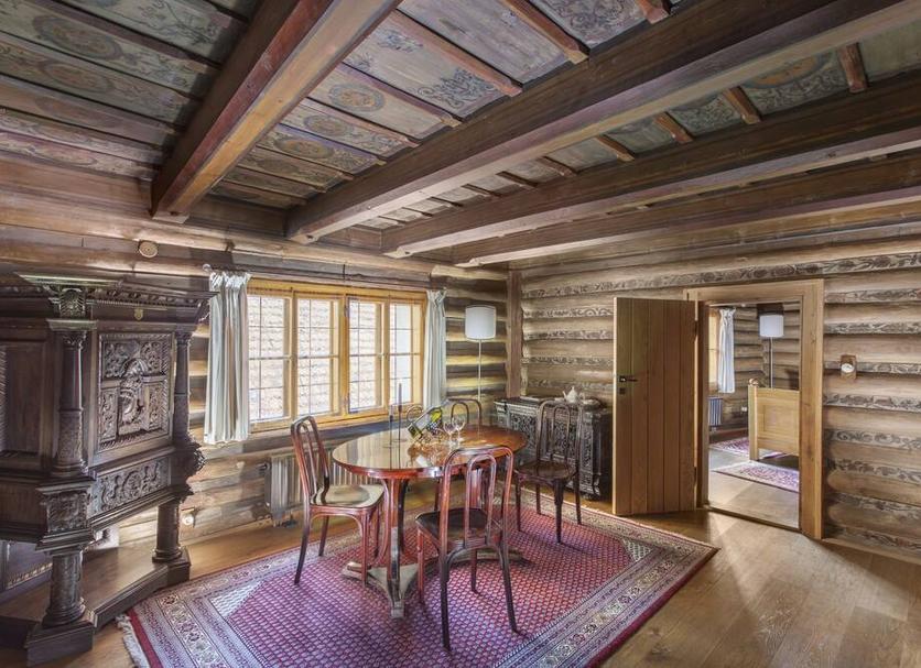 Dining room Photo