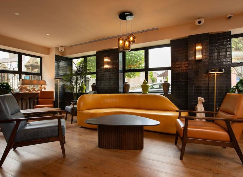 Lounge Photo