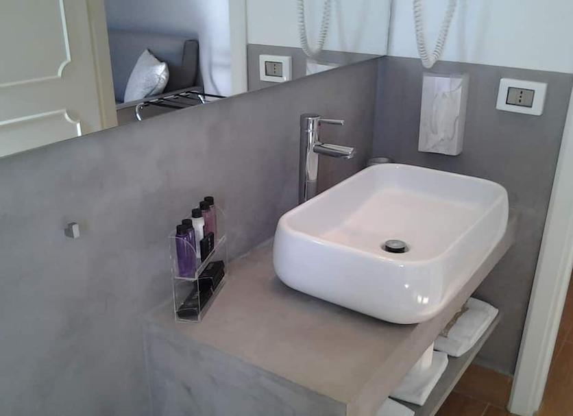 Bathroom Photo