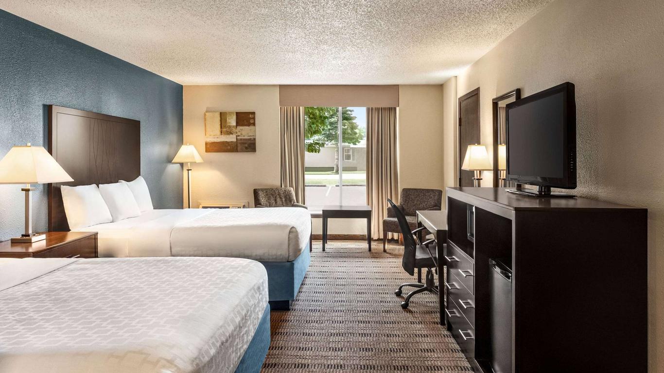 AmericInn by Wyndham La Crosse Riverfront Conference Center