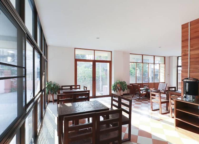 Dining room Photo
