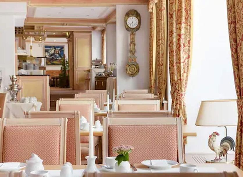 Restaurant Photo