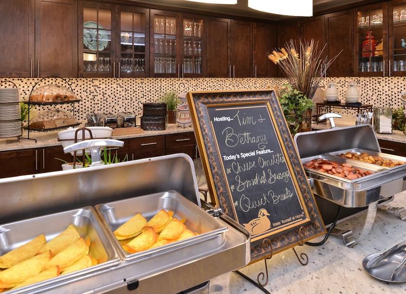 Buffet Photo