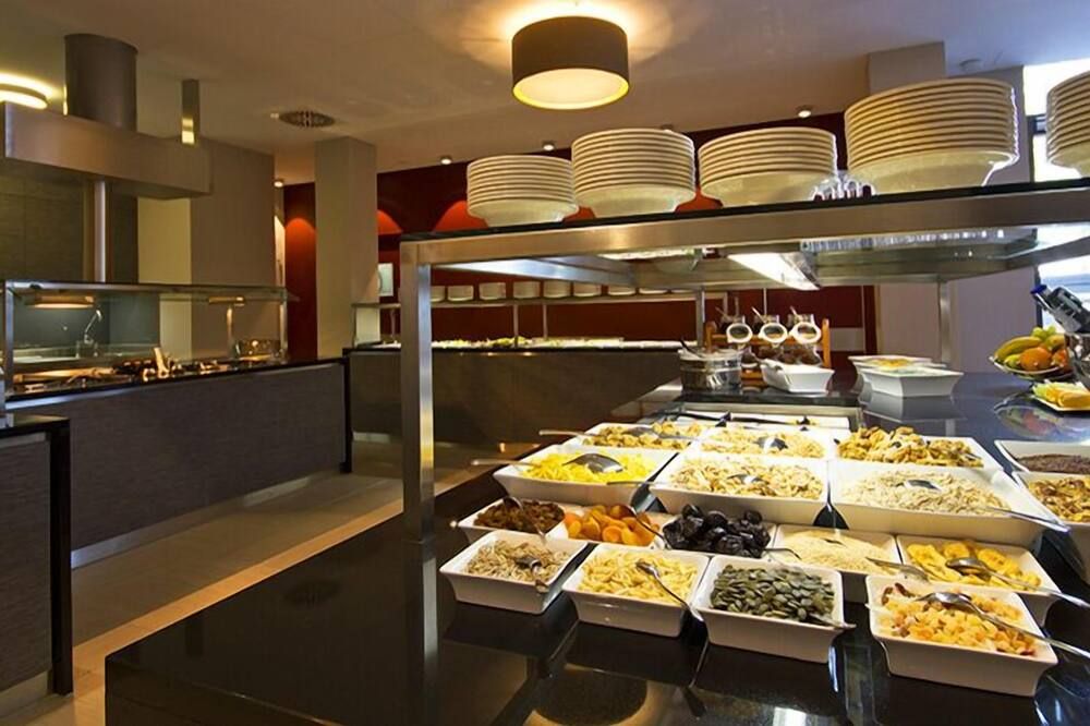 Buffet Photo
