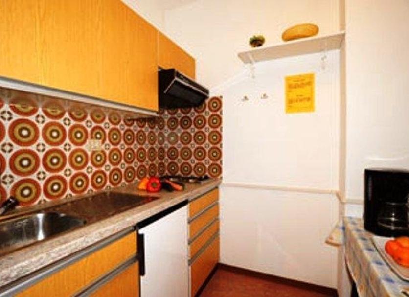 Kitchen Photo