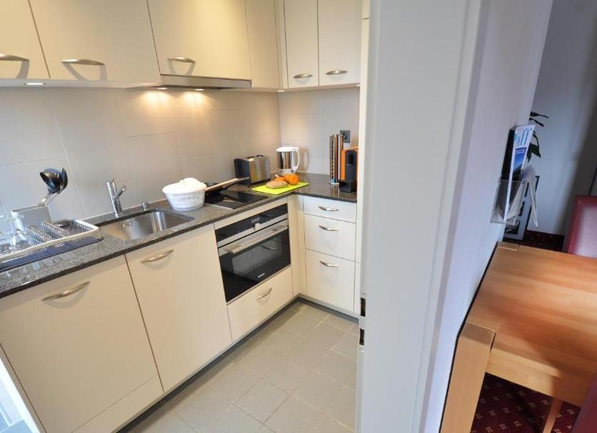 Kitchen Photo