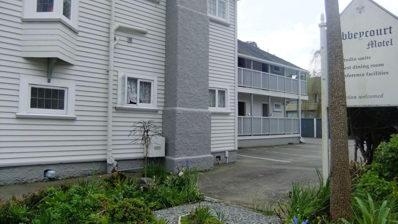 Abbeycourt Motel