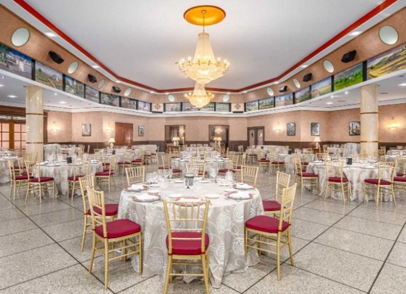 Banquet hall Photo
