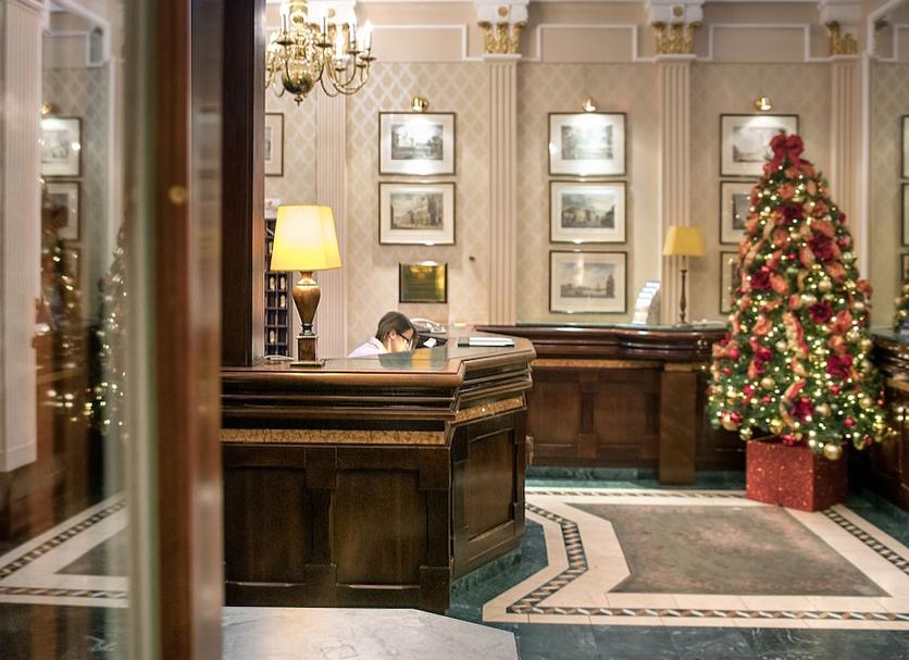 Front desk Photo
