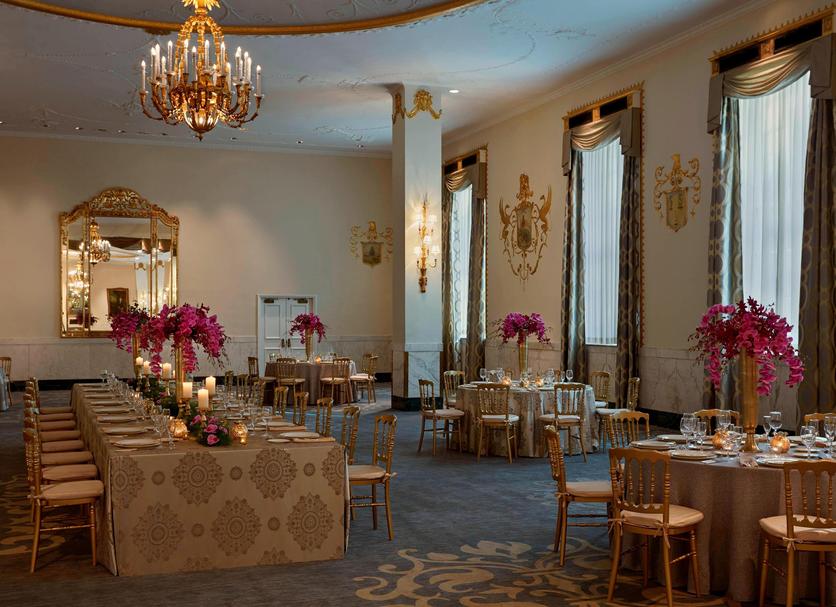 Banquet hall Photo