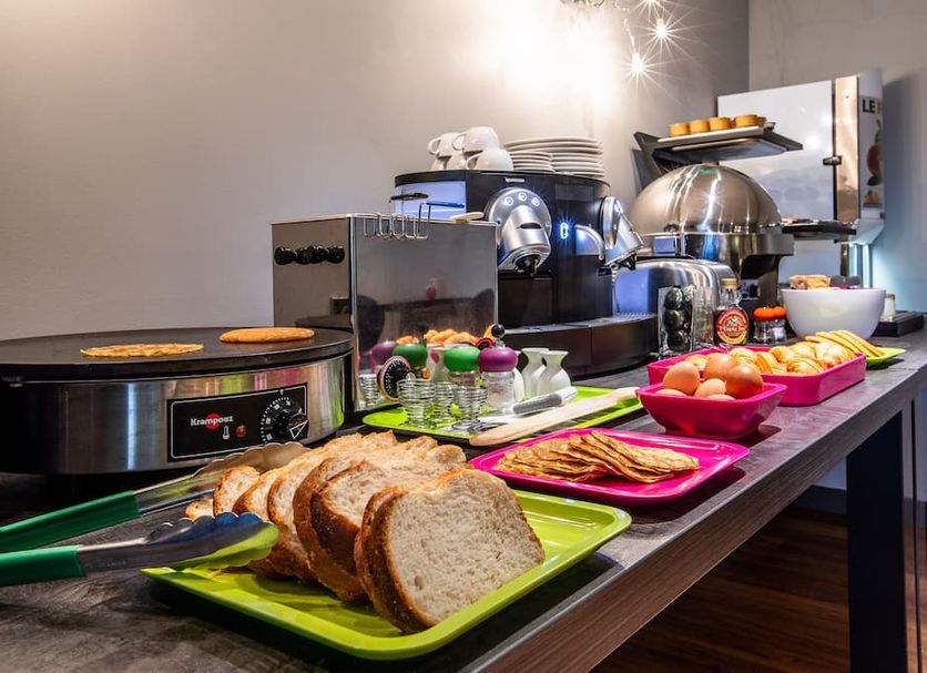 Buffet Photo
