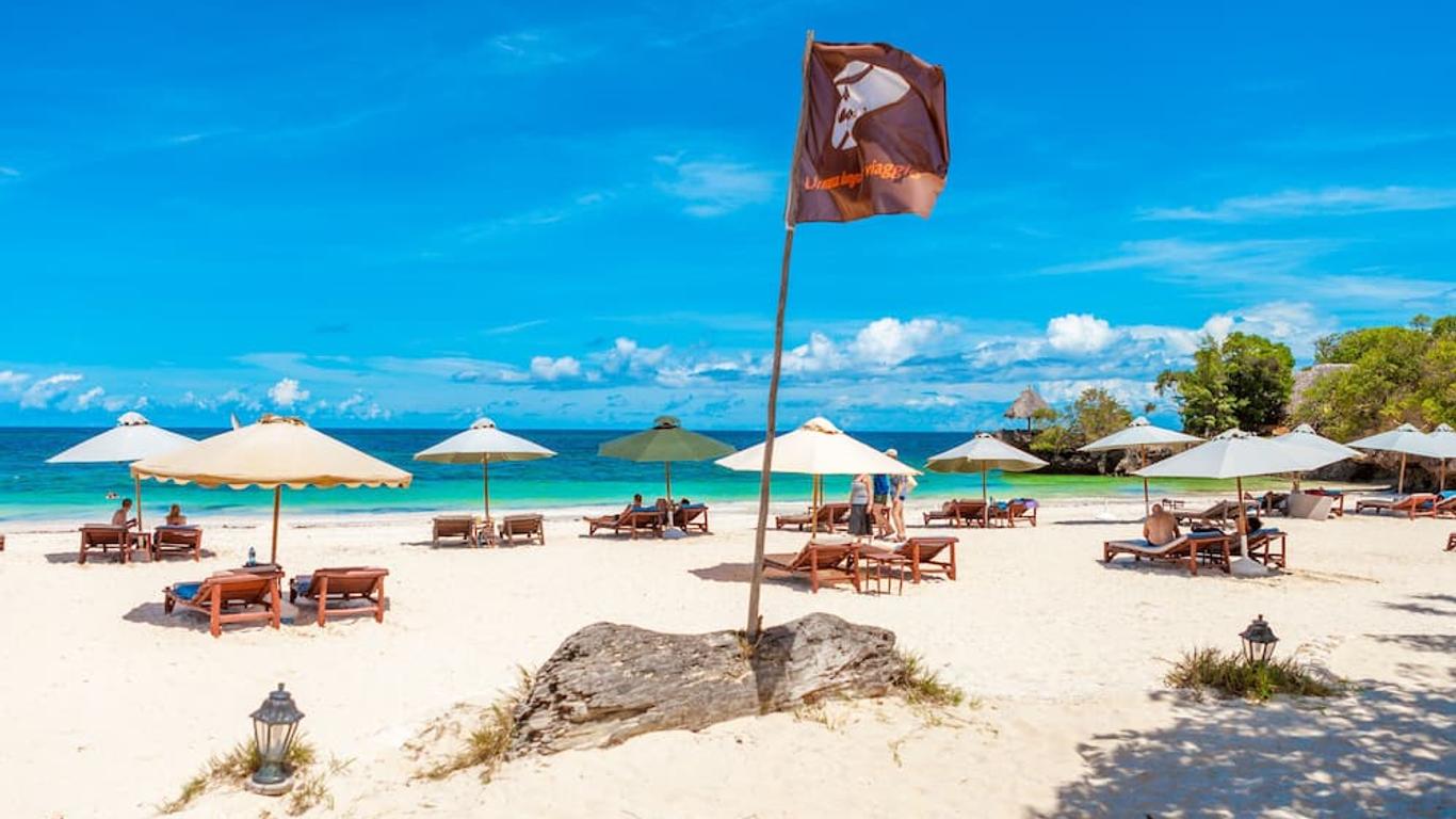 Chale Island Resort