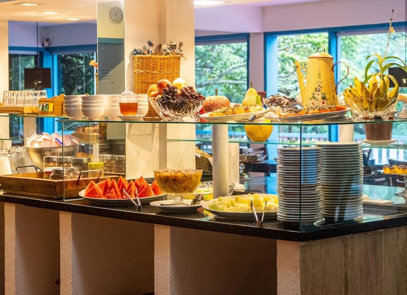 Buffet Photo