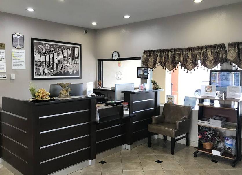 Front desk Photo