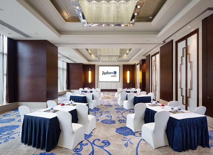 Banquet hall Photo