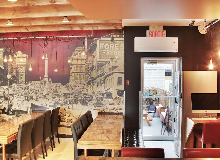 Restaurant Photo