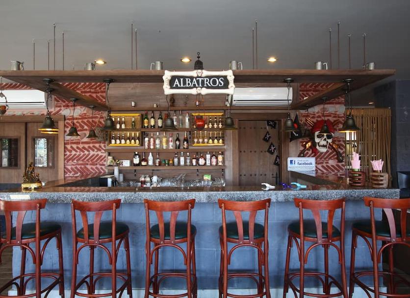 Bar Photo