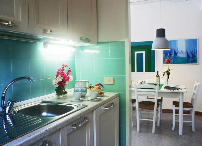 Kitchen Photo