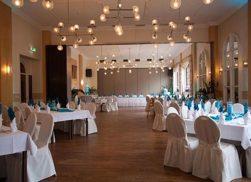 Banquet hall Photo
