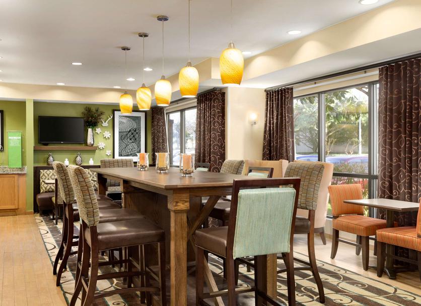 Dining room Photo