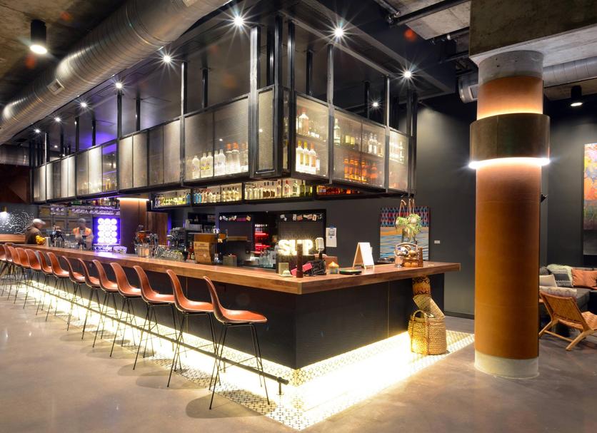 Bar Photo