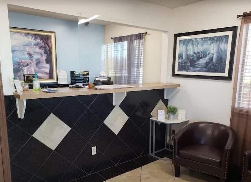 Front desk Photo
