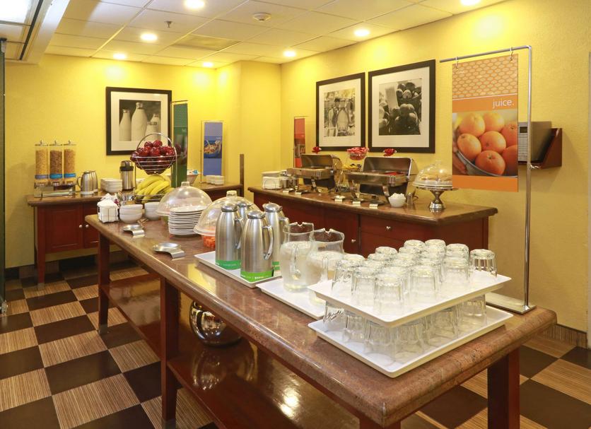 Buffet Photo