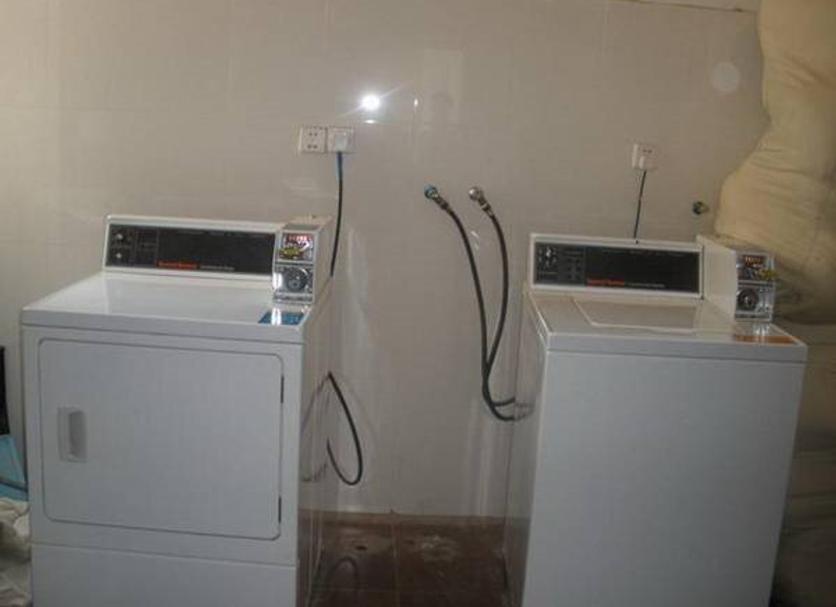 Laundry facility Photo