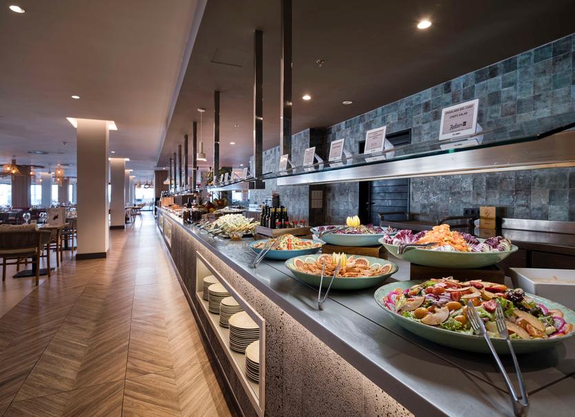 Buffet Photo