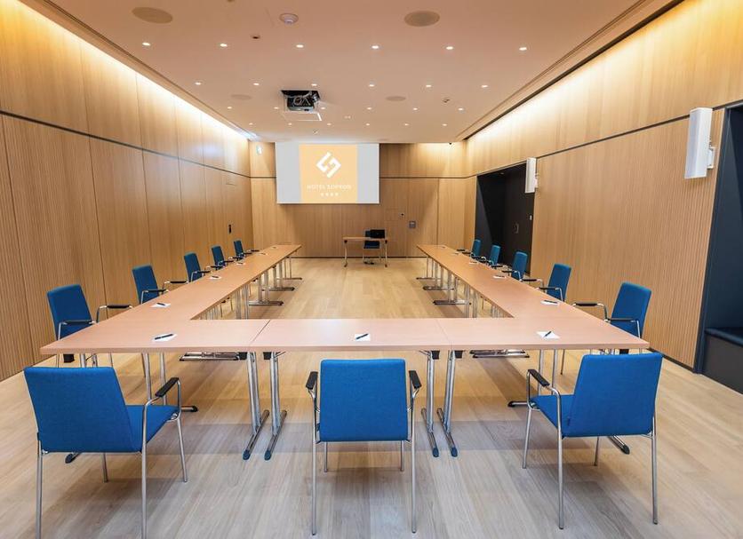 Conference room Photo