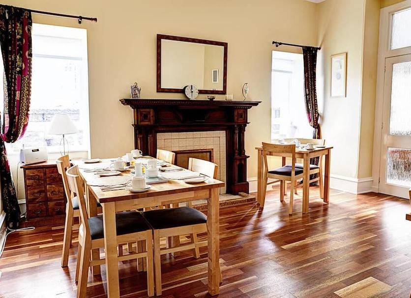 Dining room Photo