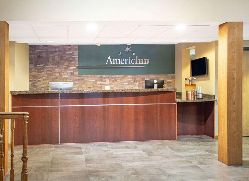 Front desk Photo