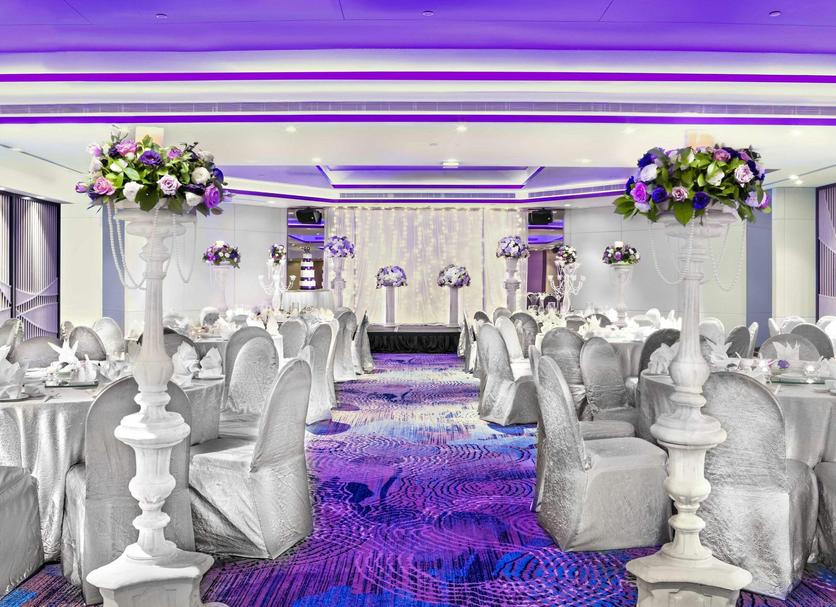 Banquet hall Photo