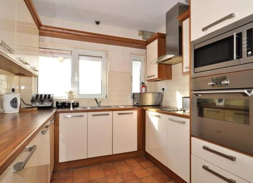 Kitchen Photo