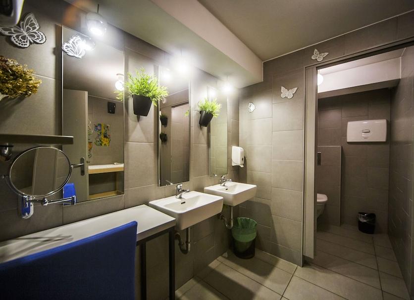 Bathroom Photo