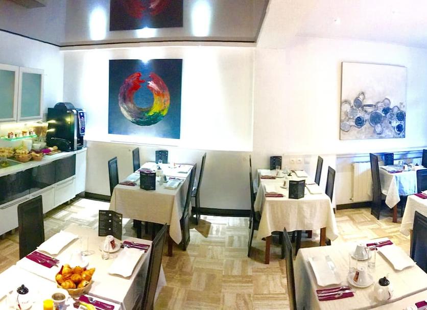 Restaurant Photo