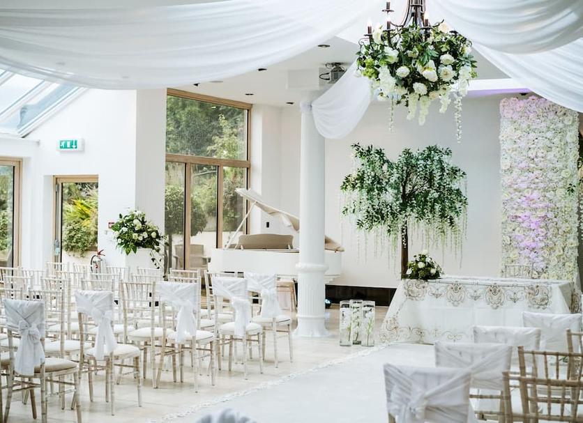 Banquet hall Photo