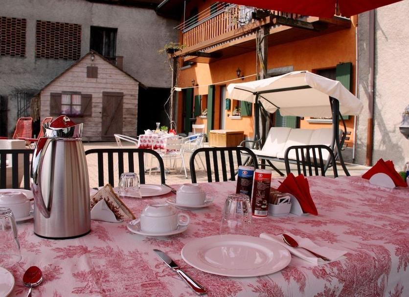 Restaurant Photo