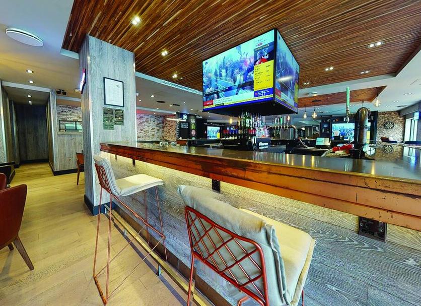 Bar Photo