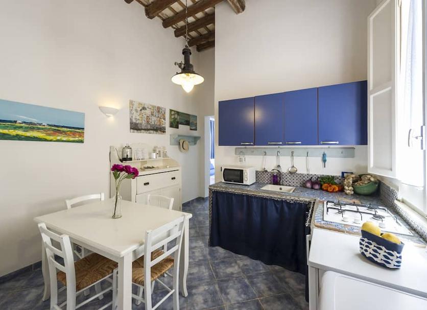 Kitchen Photo