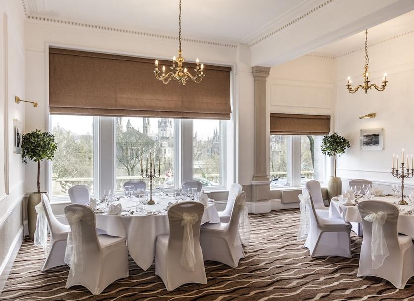 Banquet hall Photo