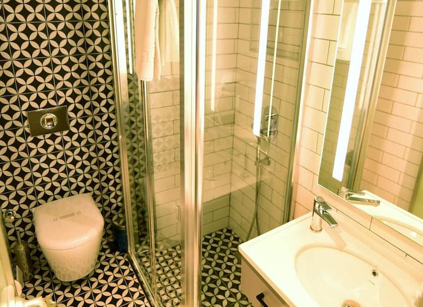 Bathroom Photo