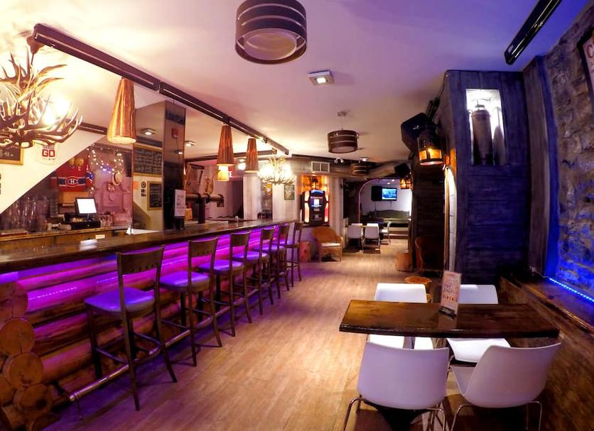 Bar Photo
