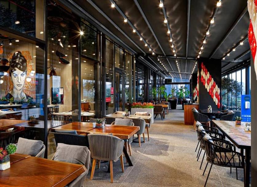 Restaurant Photo