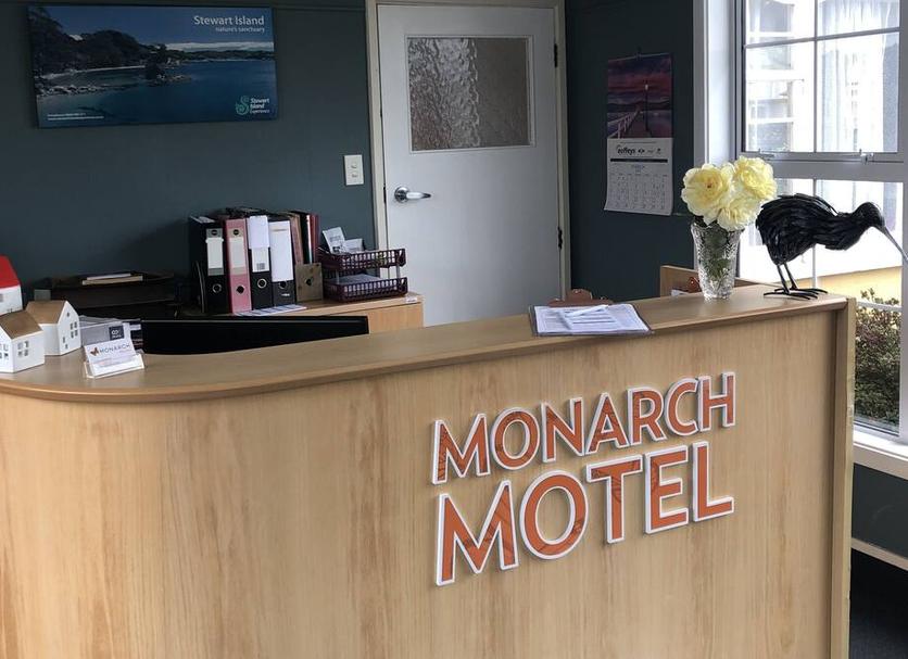 Front desk Photo