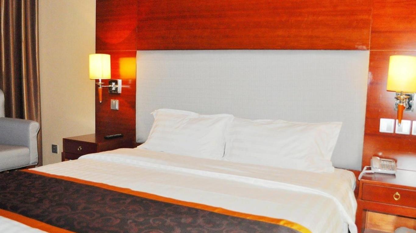 Yatai Hotel