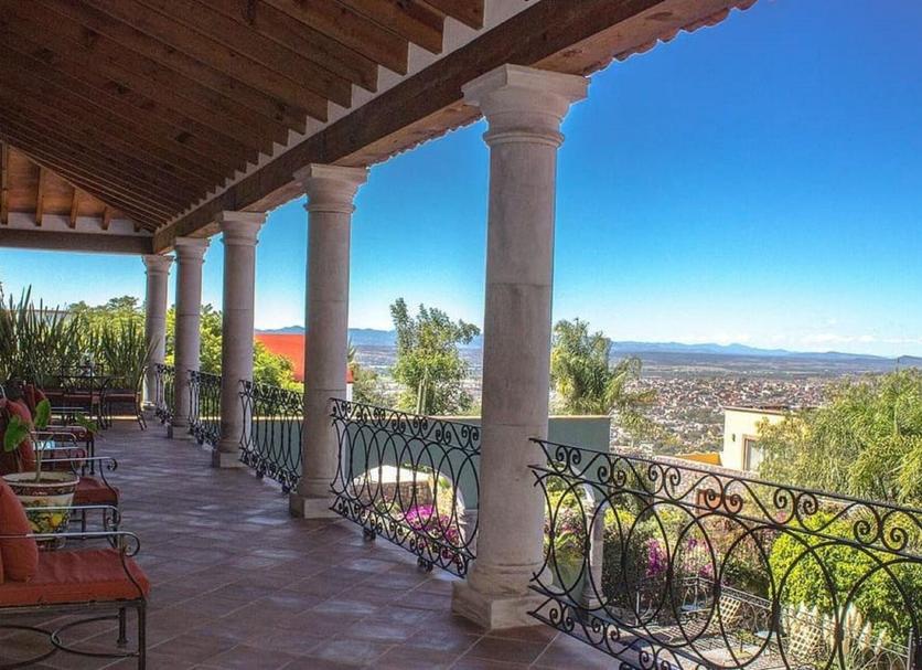 Balcony Photo